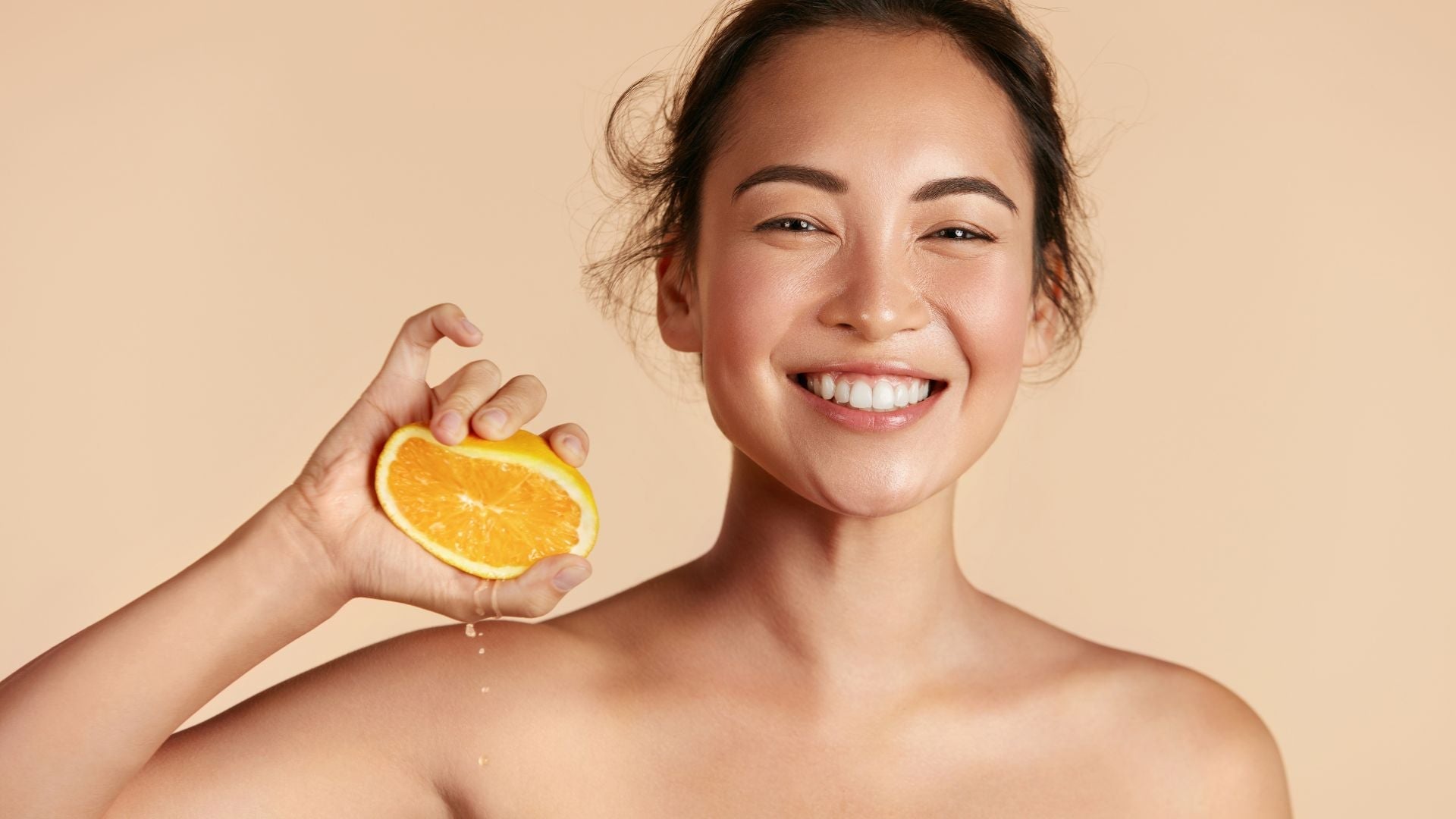 oranges in a petrie dish for extraction of vitamin c